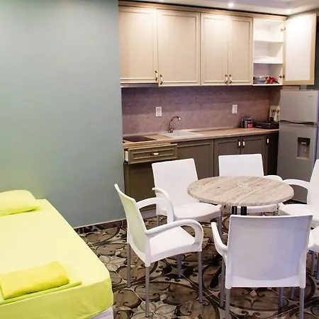 Riverside Vip аpartments 3*