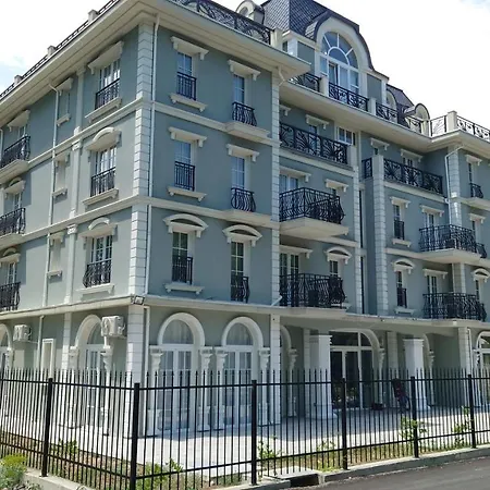 Riverside Vip аpartments Aparthotel